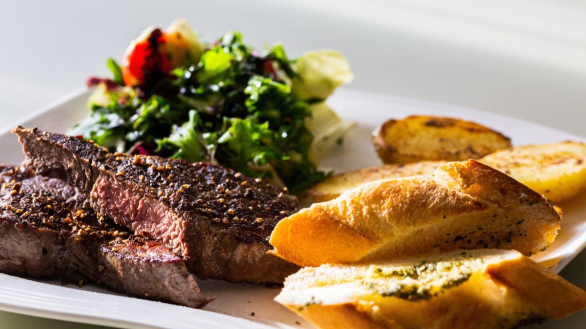 Muffin-Tin Omelets with Feta & Peppers